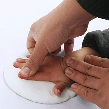 [100165] Newborn Baby & Pet Photo Frame With Clay Mould Hand - 1 Clay + 2 Photo